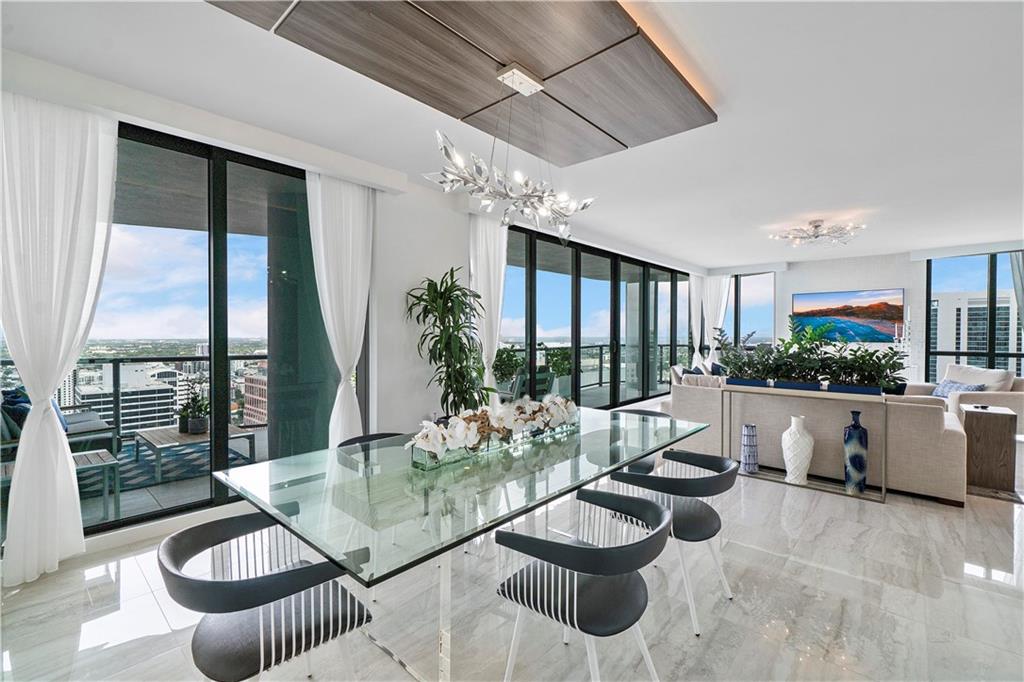 100 Las Olas - Residential