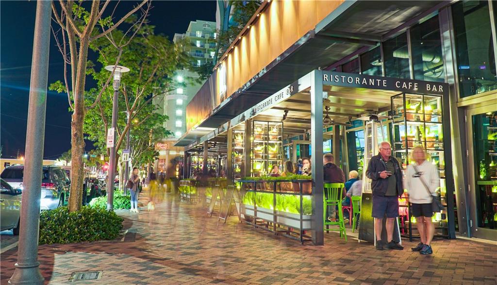 100 Las Olas - Residential