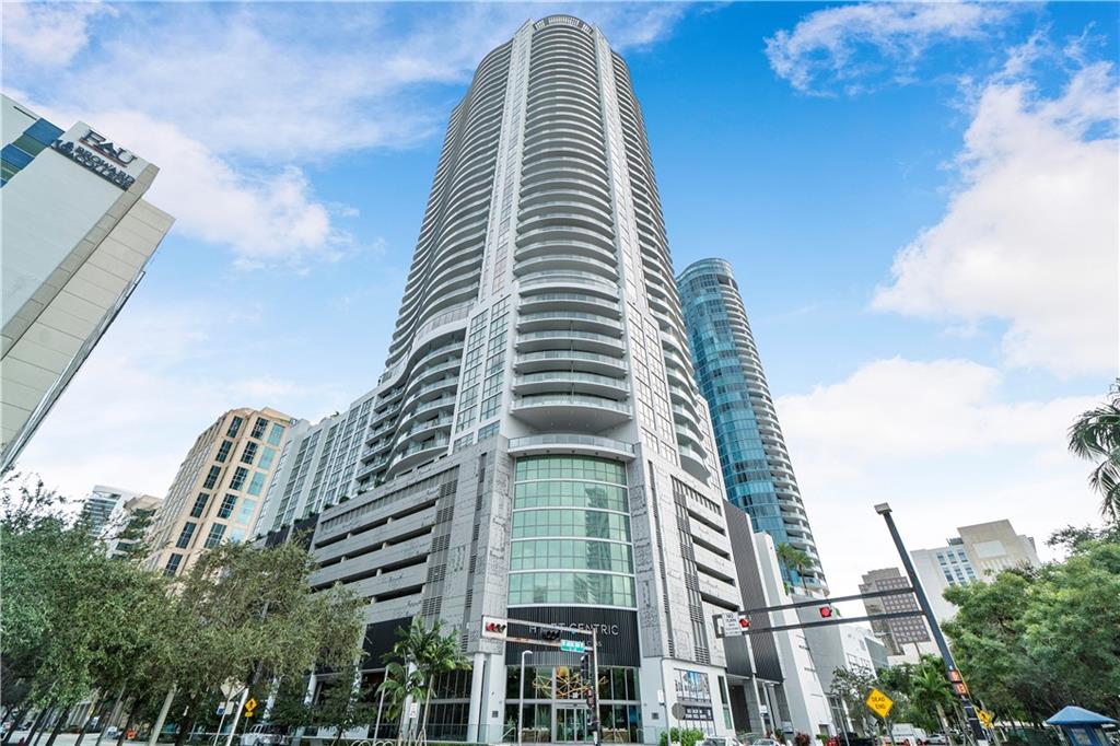 100 Las Olas - Residential