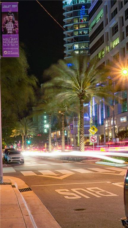 100 Las Olas - Residential