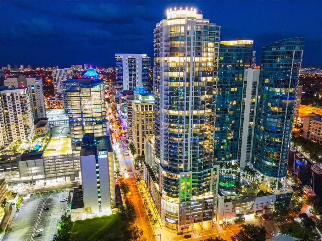 100 Las Olas - Residential