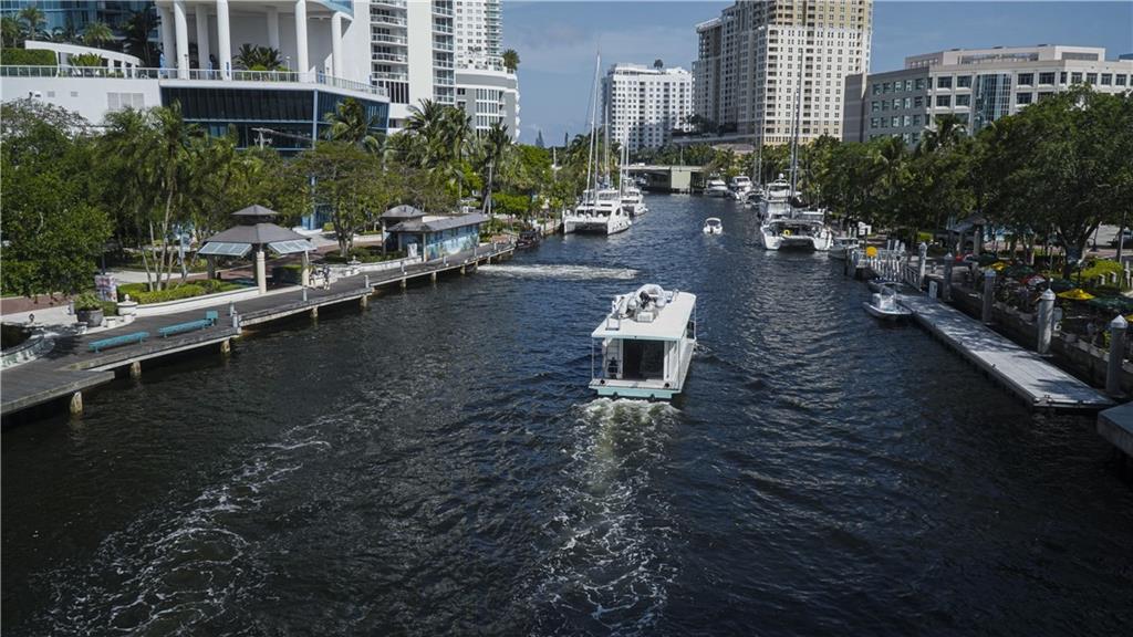 100 Las Olas - Residential