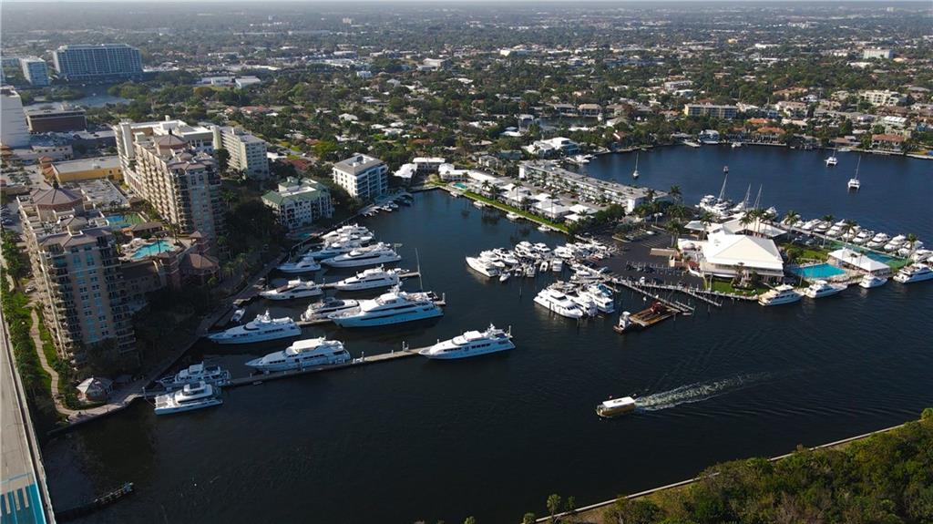100 Las Olas - Residential