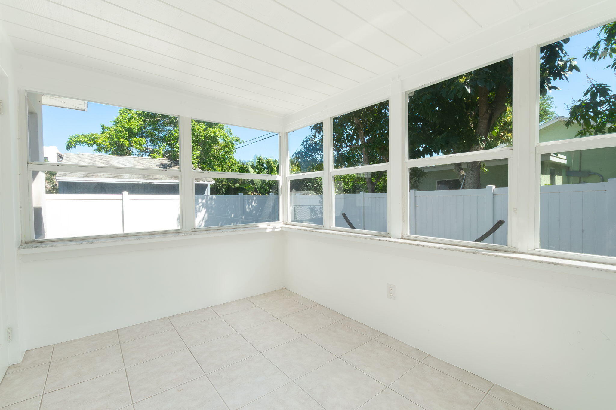 DELL PARK - Residential Lease