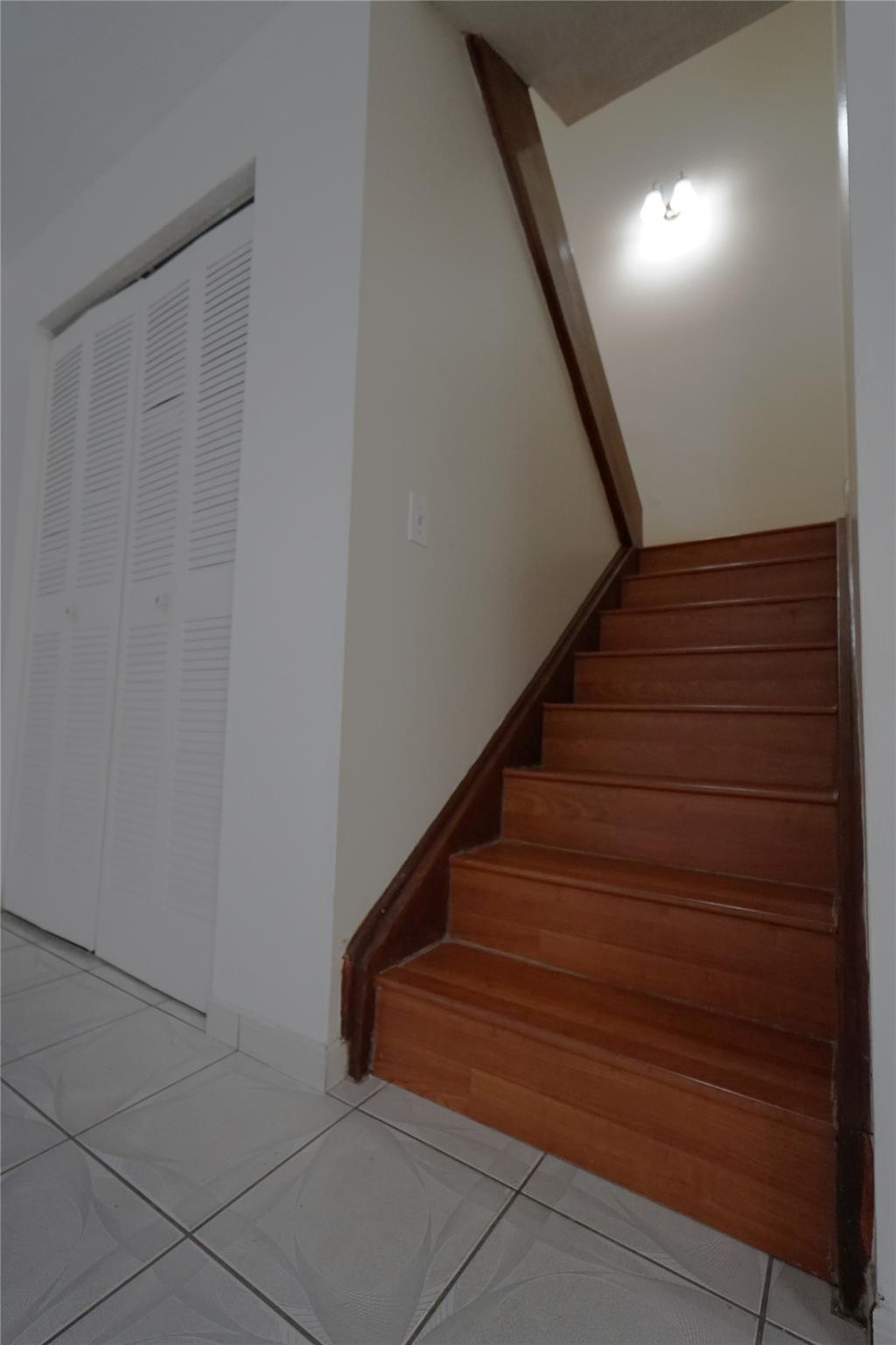 Lago Grande Condo - Residential Lease