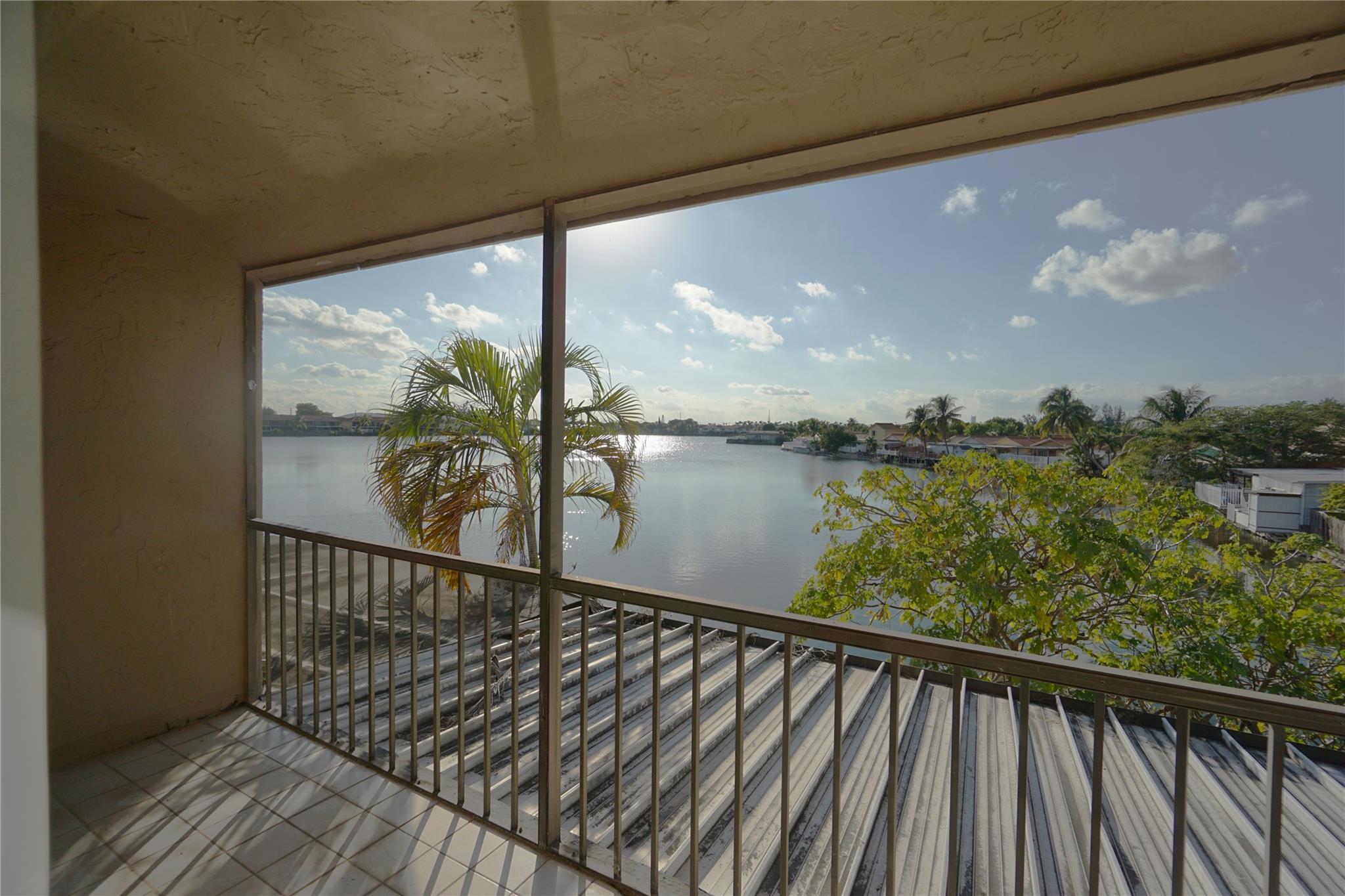 Lago Grande Condo - Residential Lease