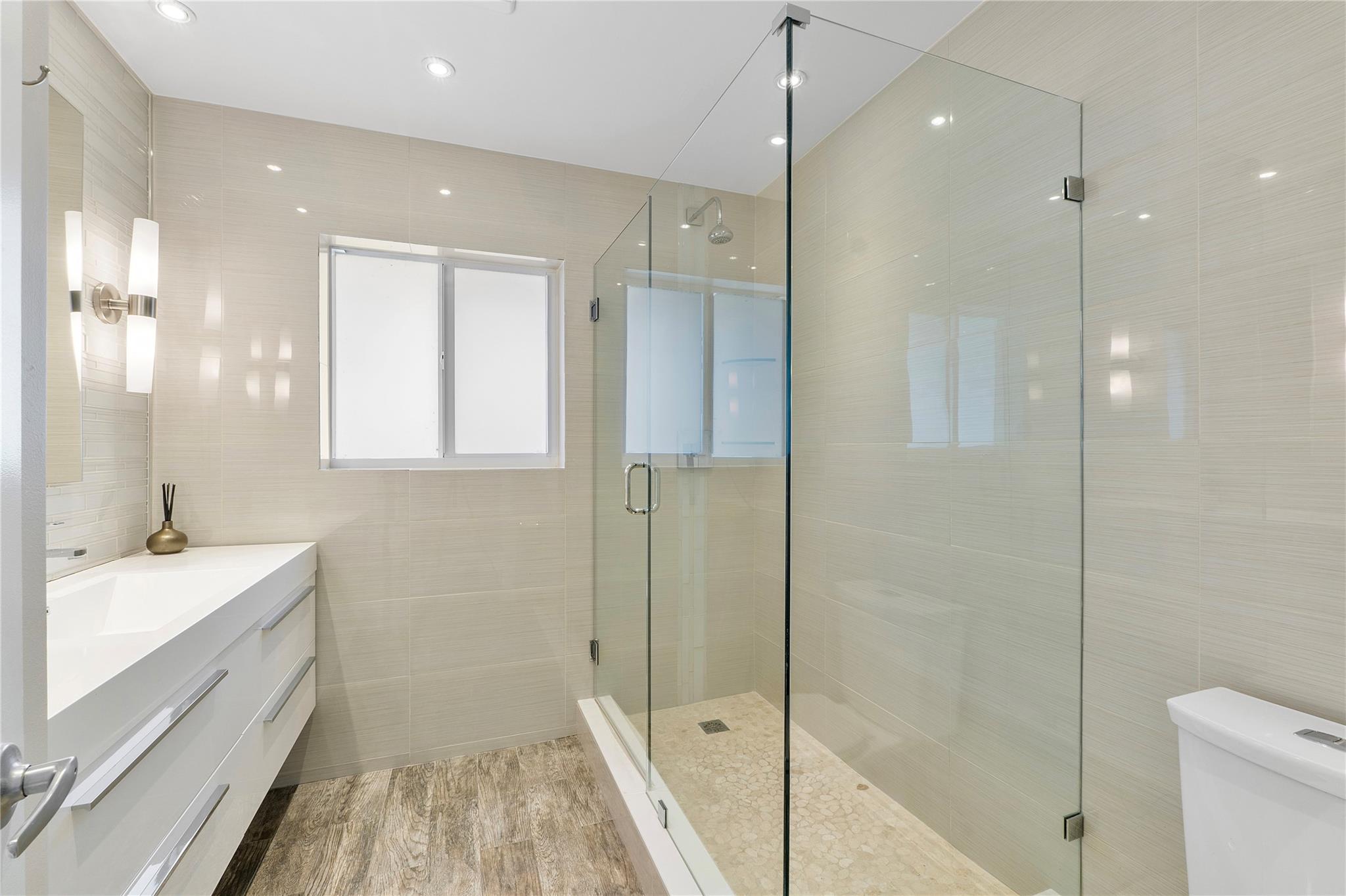 The Cove 5th Sec 39-5 B - Residential