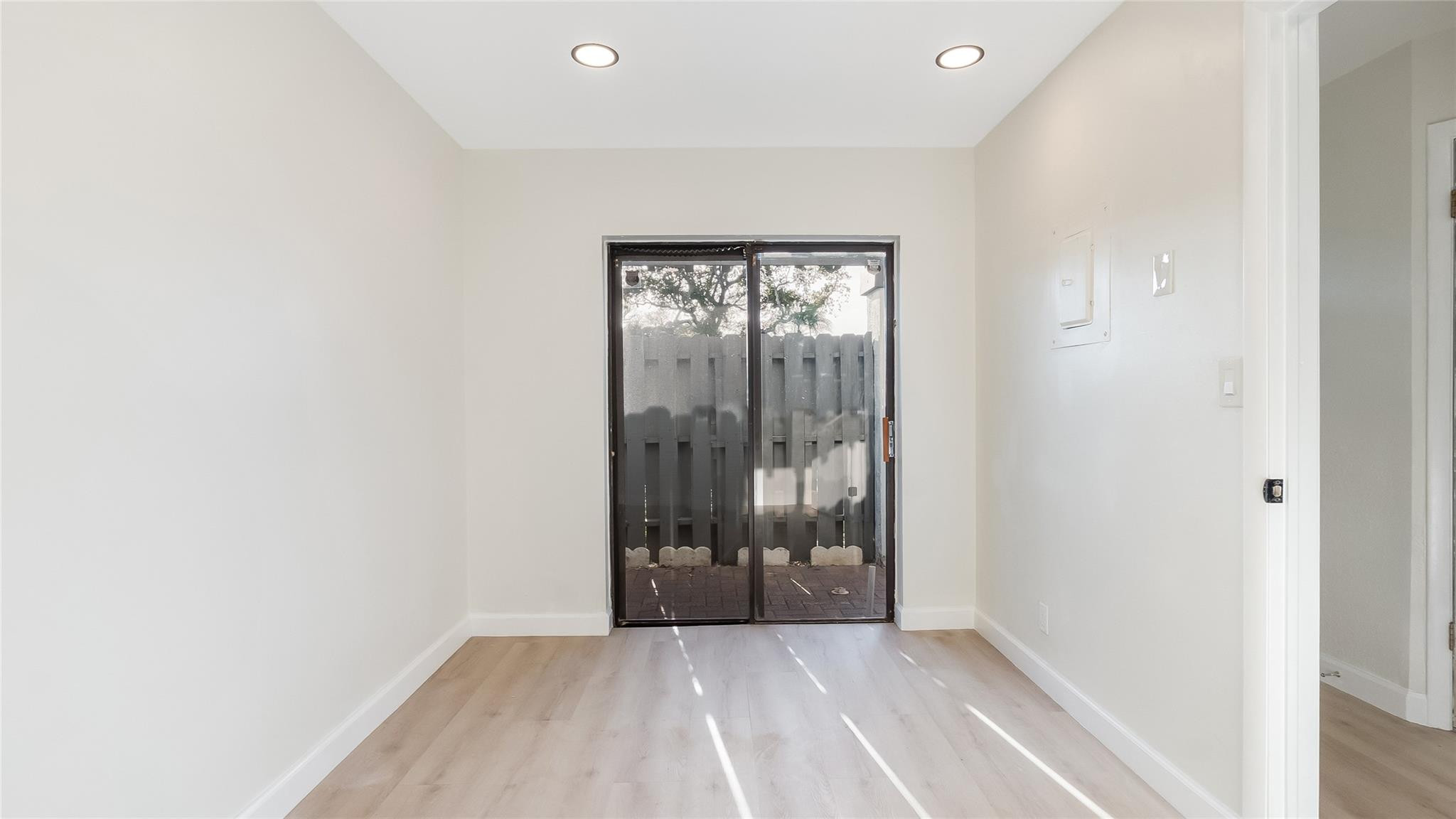 Springdale Lake - Residential Lease