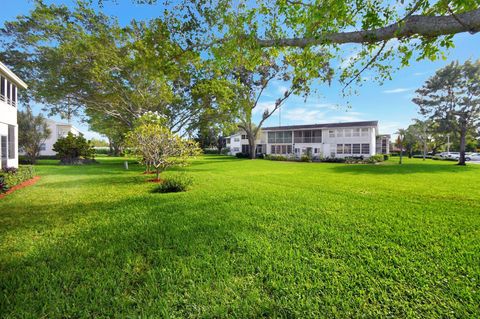 A home in Deerfield Beach