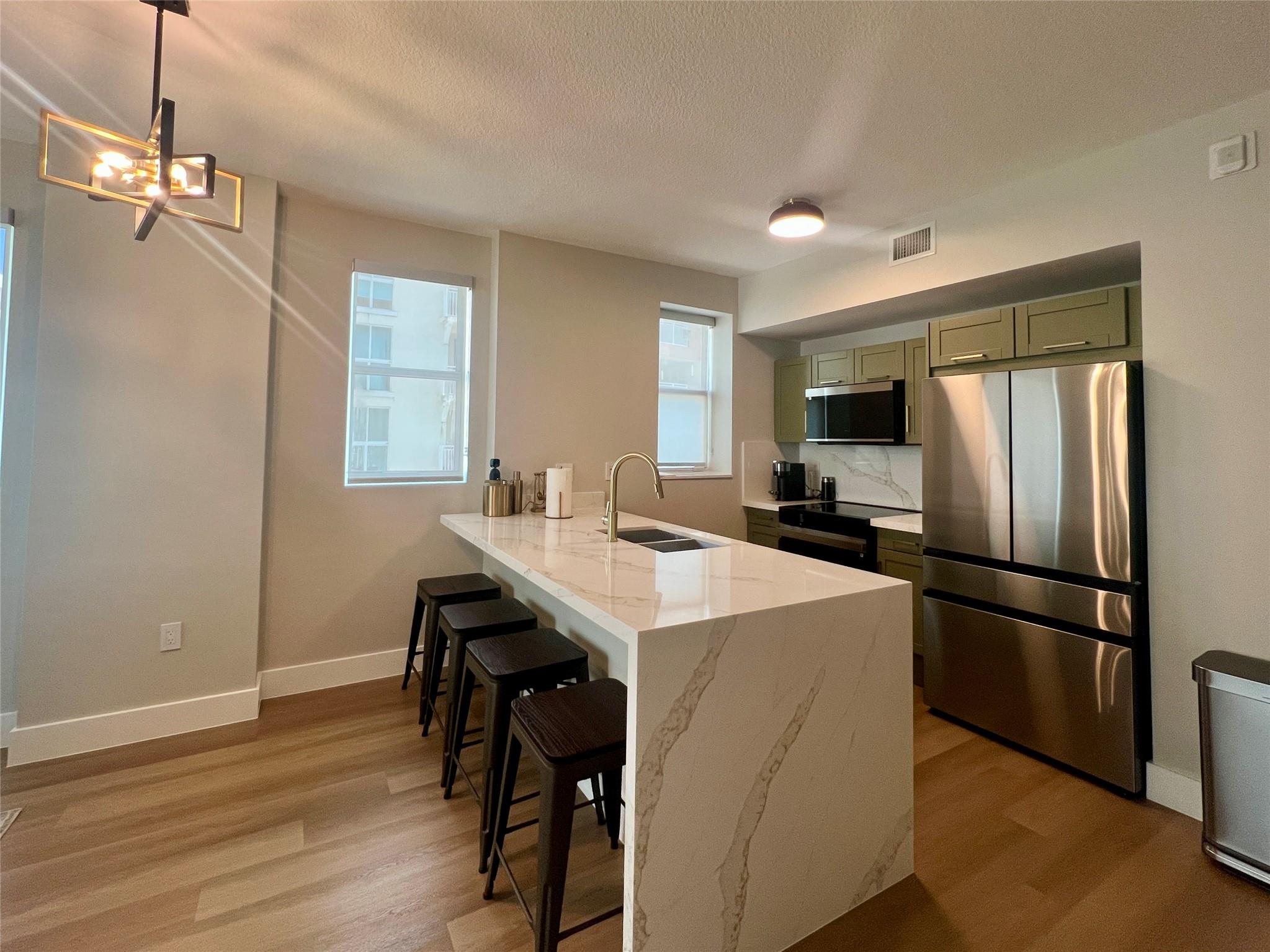 7280 SW 90th St 401