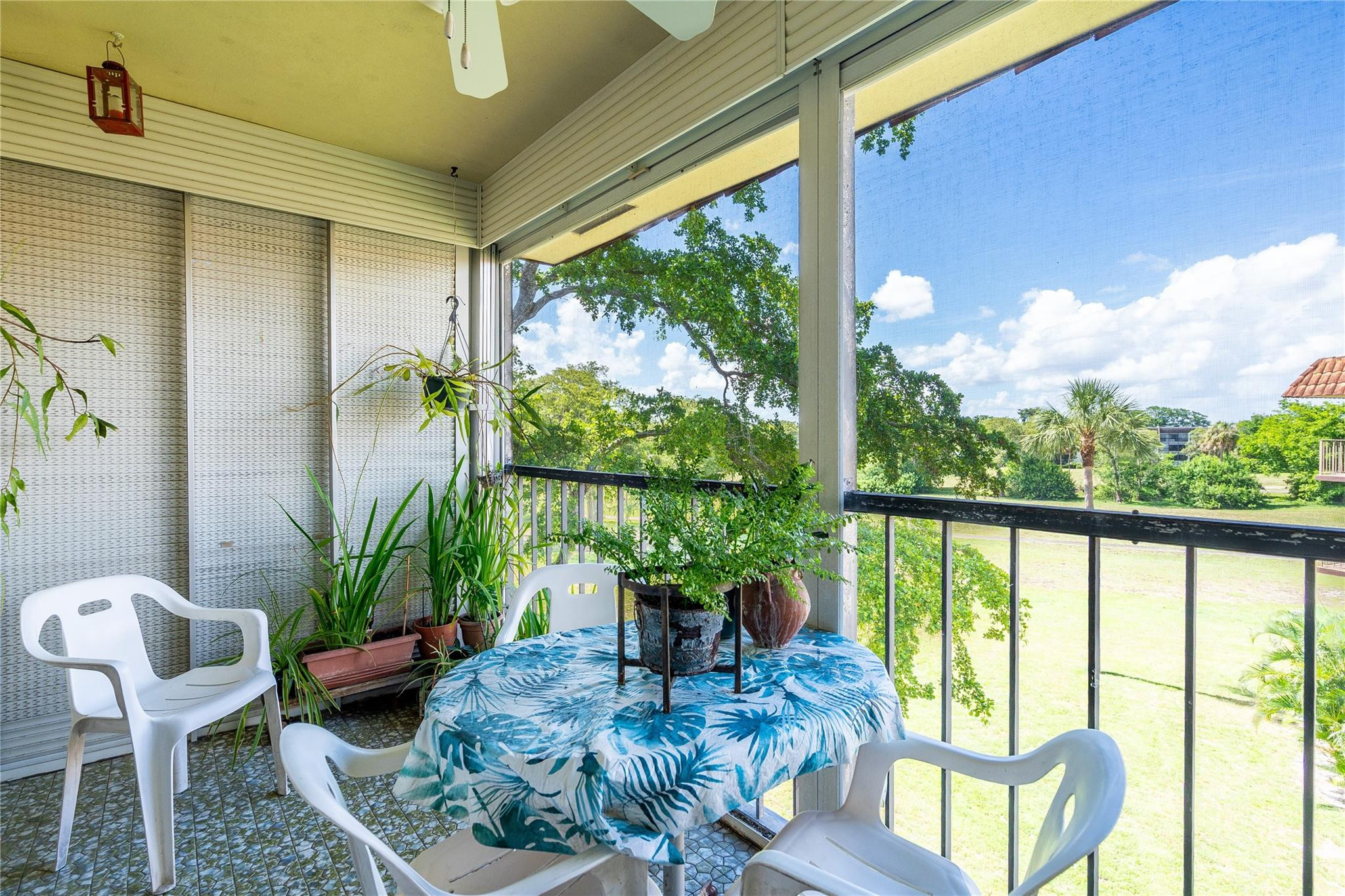 INVERRARY COUNTRY CLUB - Residential