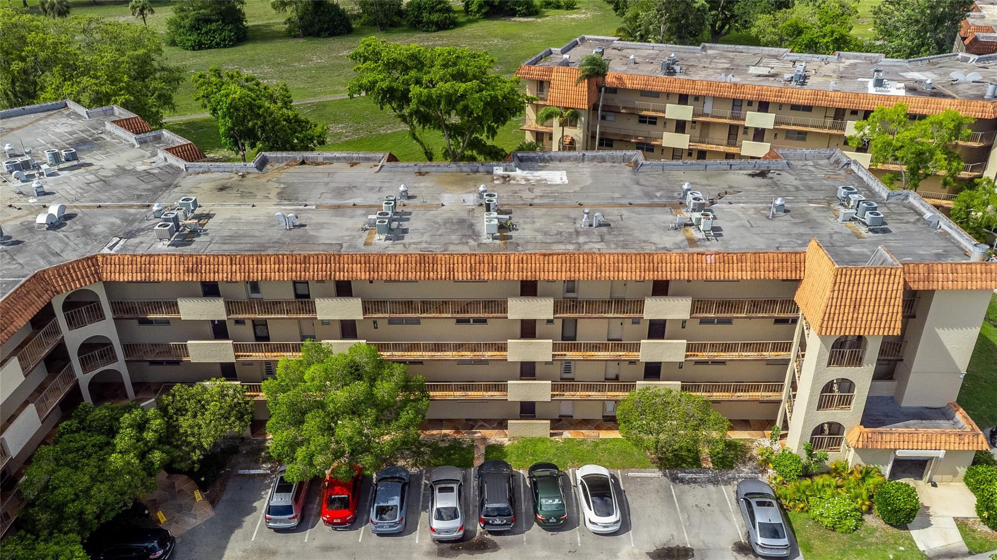 INVERRARY COUNTRY CLUB - Residential