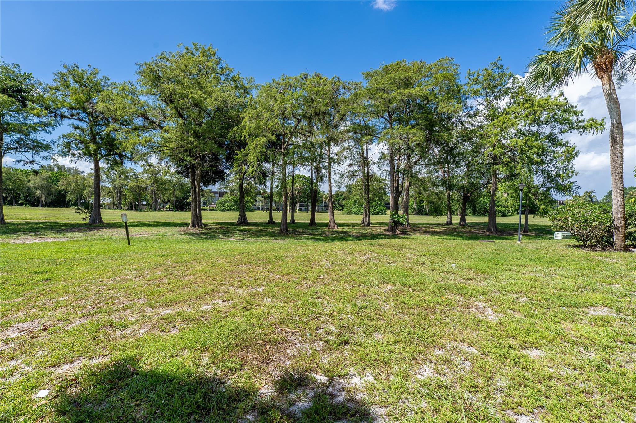 INVERRARY COUNTRY CLUB - Residential