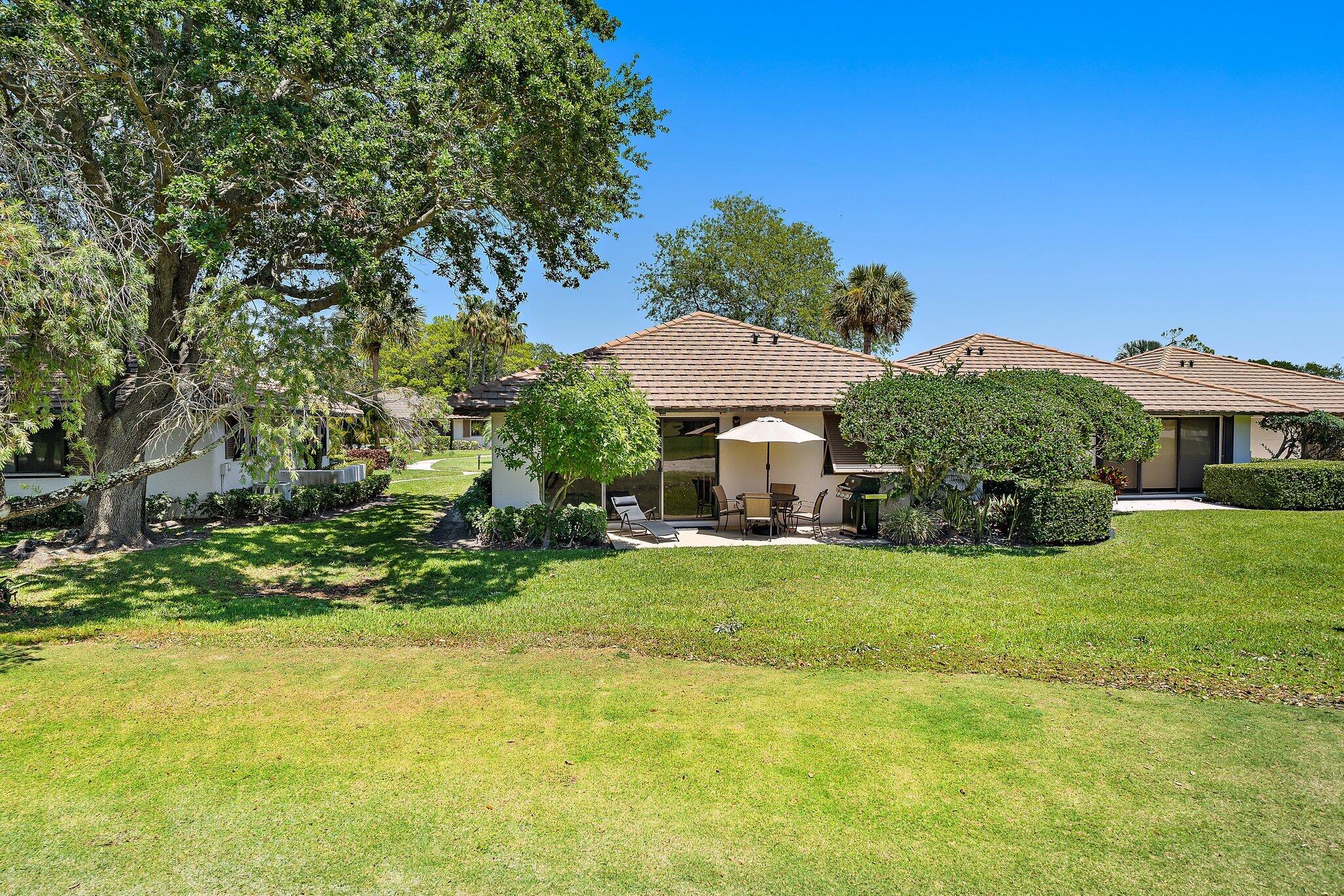 Club Cottages - Residential Lease