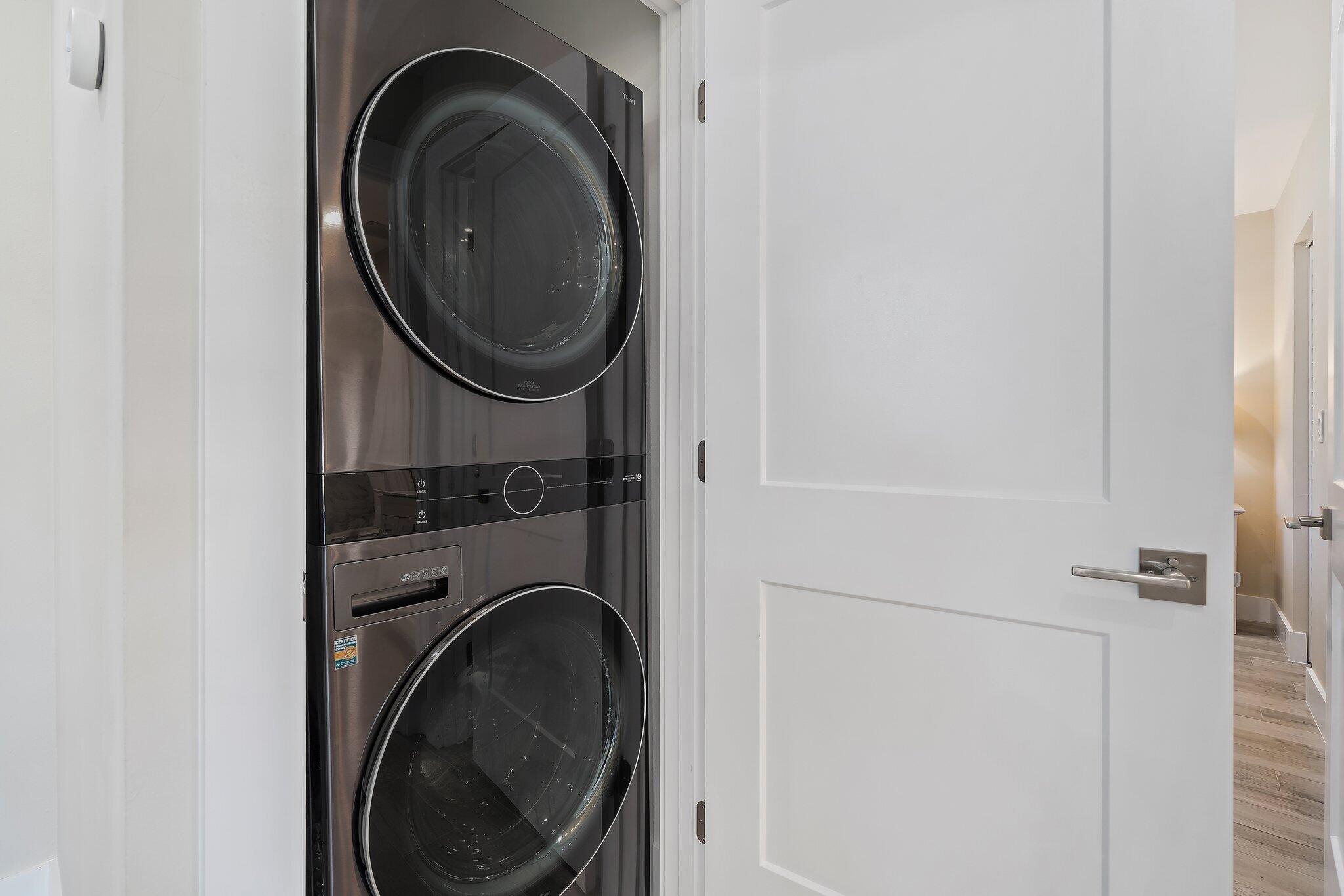 Club Cottages - Residential Lease