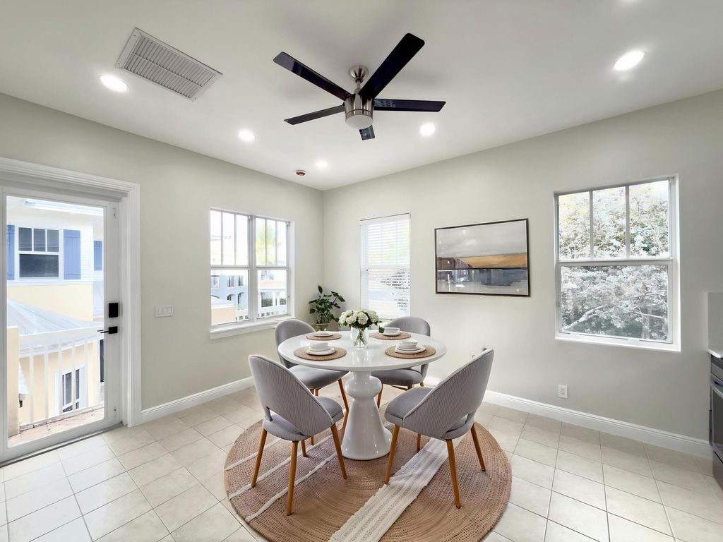 Photo of 200 W Bay Cedar Circle, Jupiter, FL 33458 (MLS # R11168900)