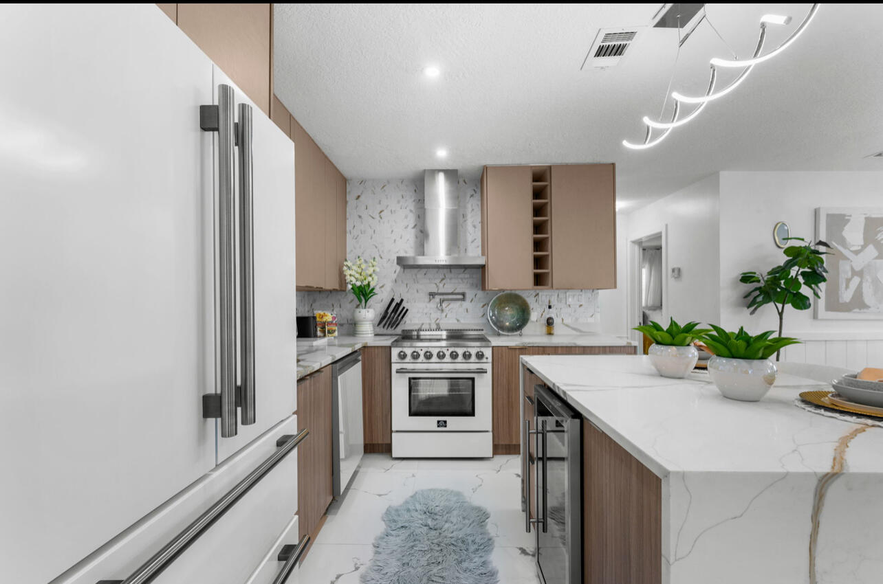 MILLER'S SUBDIVISION - Residential Lease