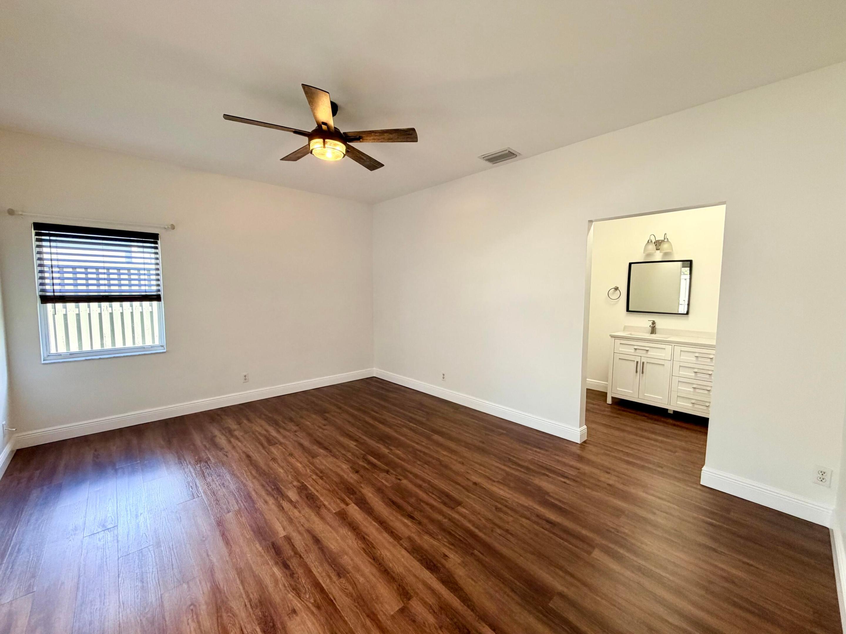 PARKLAND LAKES - Residential Lease