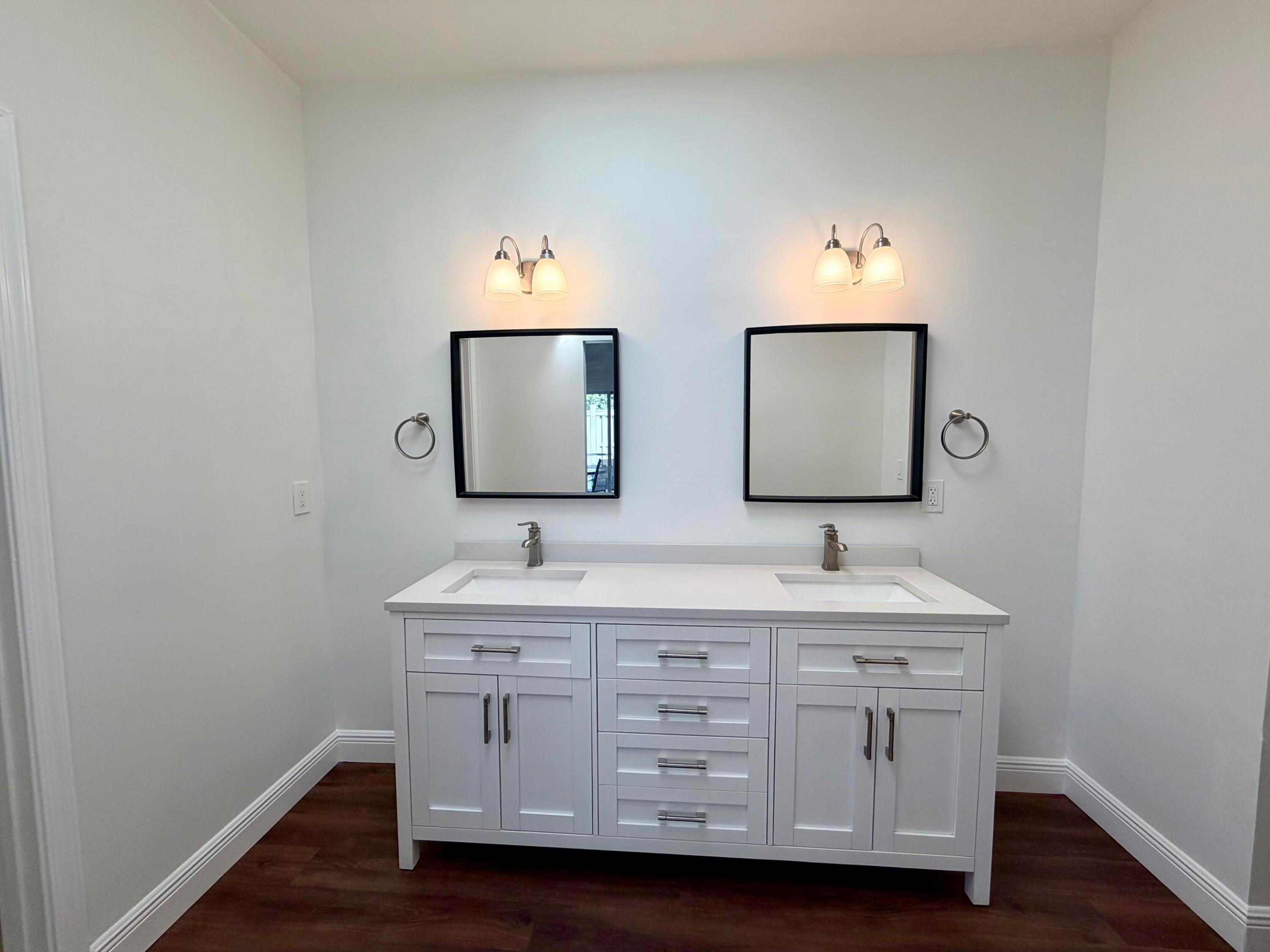 PARKLAND LAKES - Residential Lease