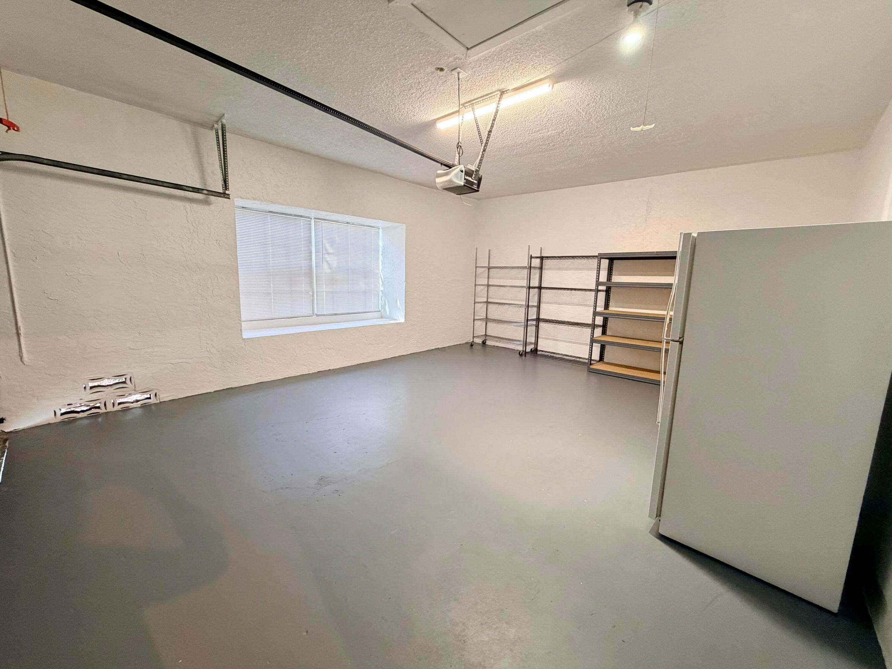 PARKLAND LAKES - Residential Lease