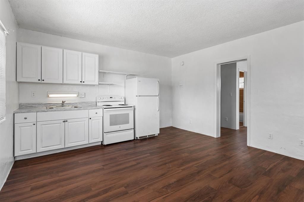Photo of 271 SW 1st Street #1, Deerfield Beach, FL 33441 (MLS # F10507549)