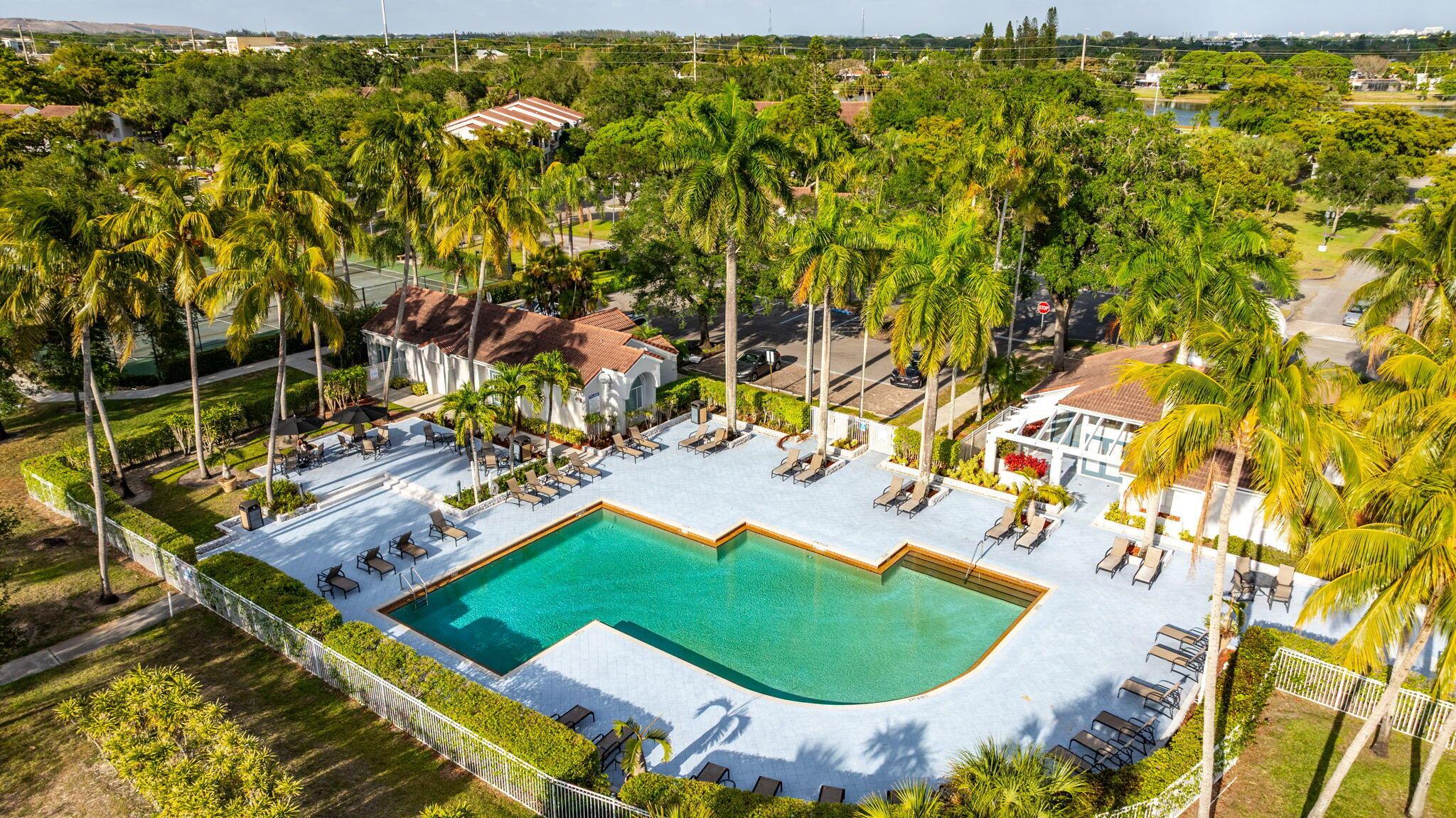 COCO PARC CONDO - Residential