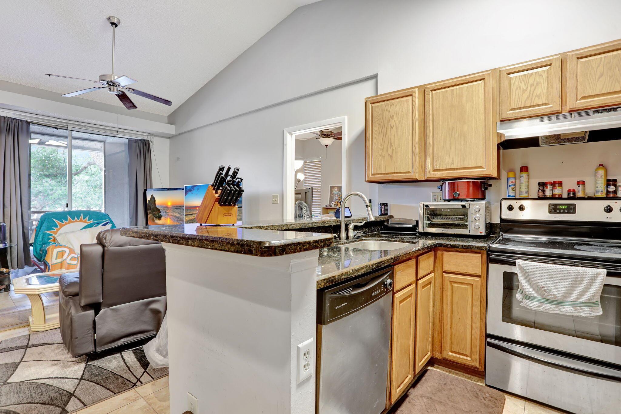 COCO PARC CONDO - Residential