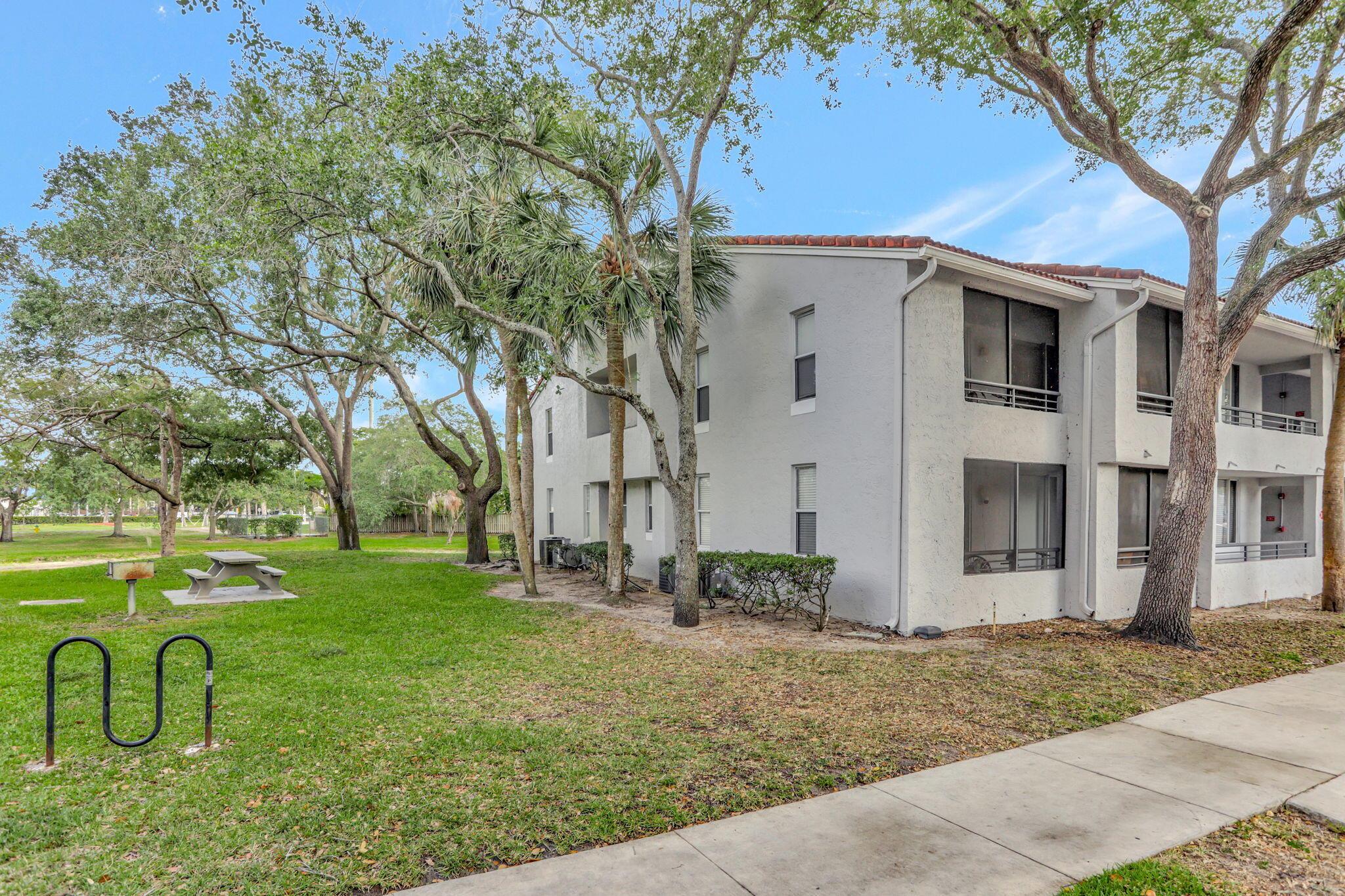COCO PARC CONDO - Residential
