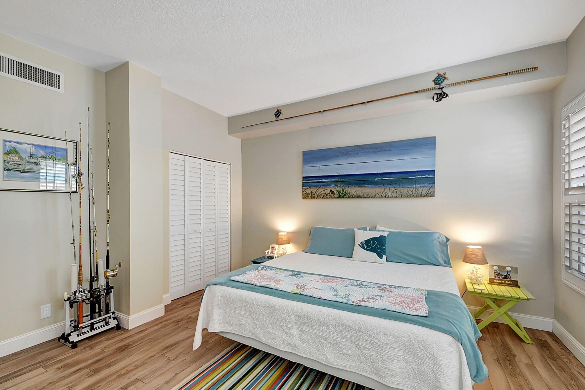 LA RENAISSANCE - Residential Lease