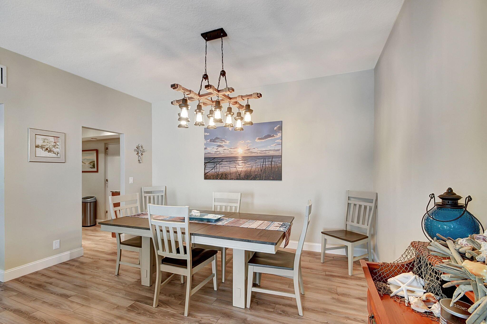 LA RENAISSANCE - Residential Lease