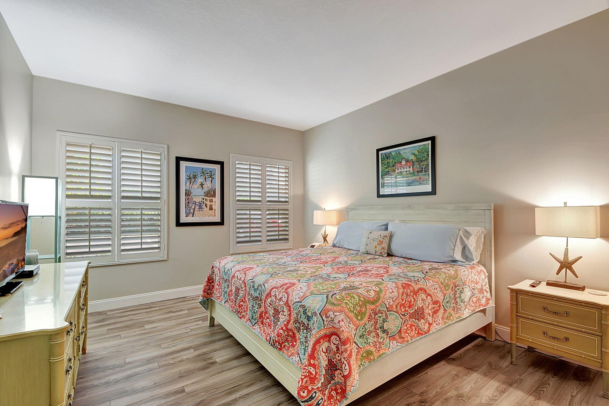 LA RENAISSANCE - Residential Lease