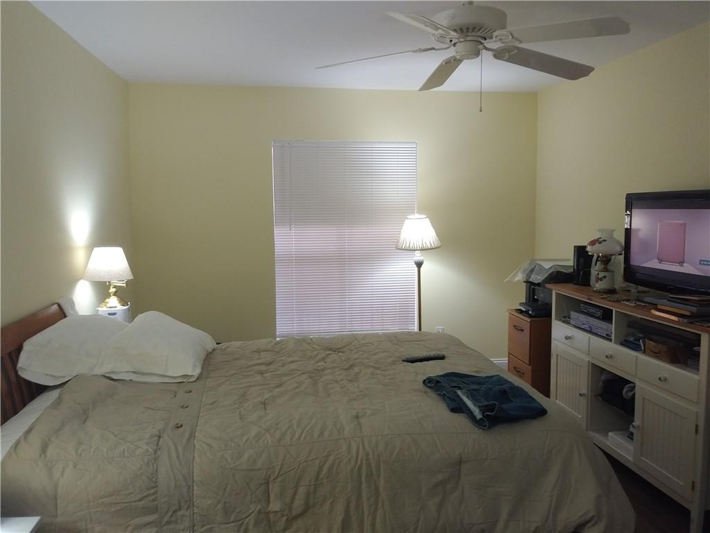 SAVANNAH AT RIVERSIDE - Residential