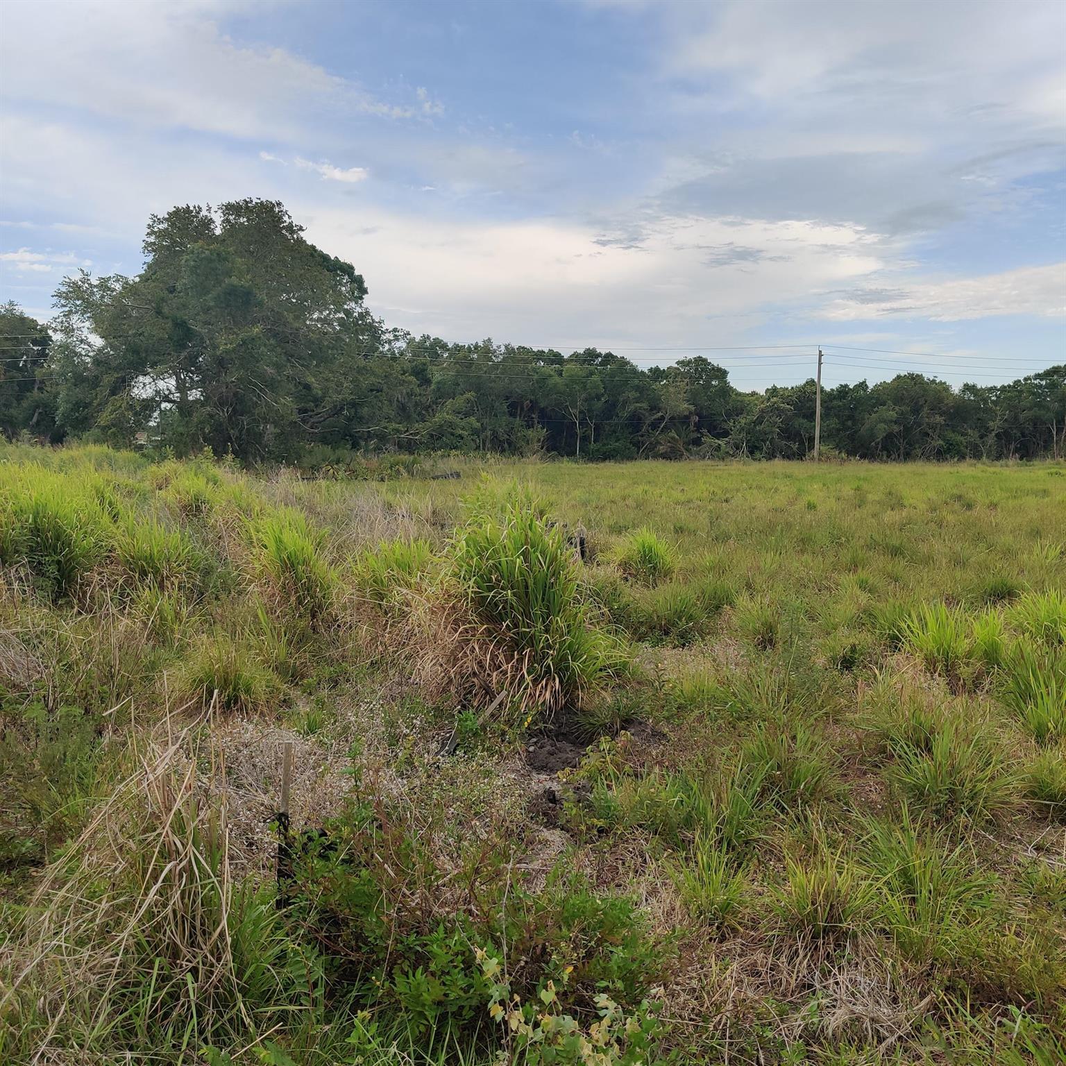 METES AND BOUNDS - Land