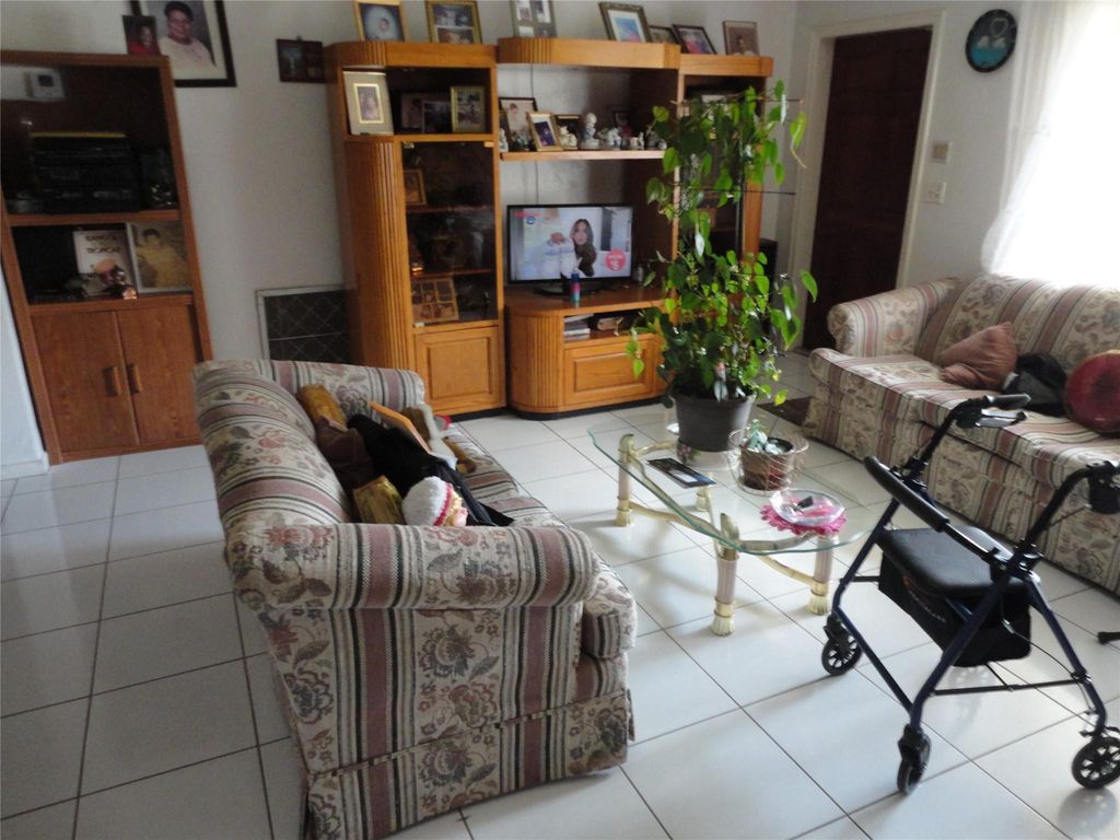 Photo of 1031 Alabama Avenue, Fort Lauderdale, FL 33312 (MLS # F10456880)