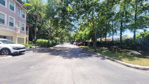 Tiny photo for 6920 W Sample Road, Coral Springs, FL 33067 (MLS # B26060276)