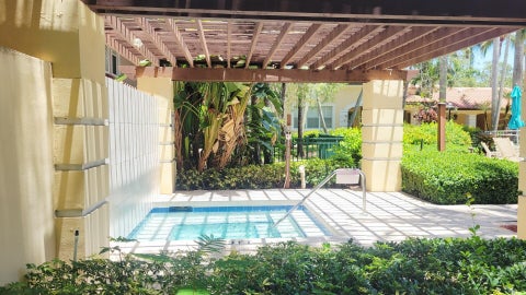 Tiny photo for 6920 W Sample Road, Coral Springs, FL 33067 (MLS # B26060276)