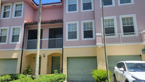 Tiny photo for 6920 W Sample Road, Coral Springs, FL 33067 (MLS # B26060276)