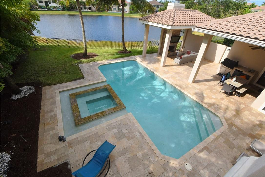 Parkland Golf & Country C - Residential