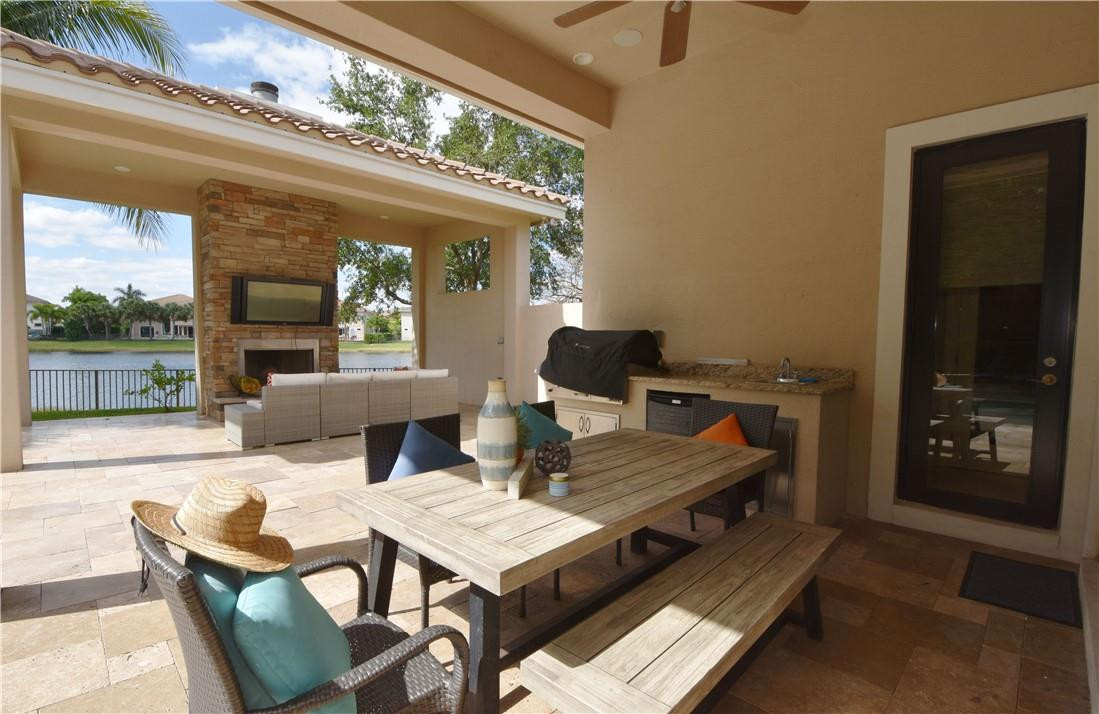 Parkland Golf & Country C - Residential