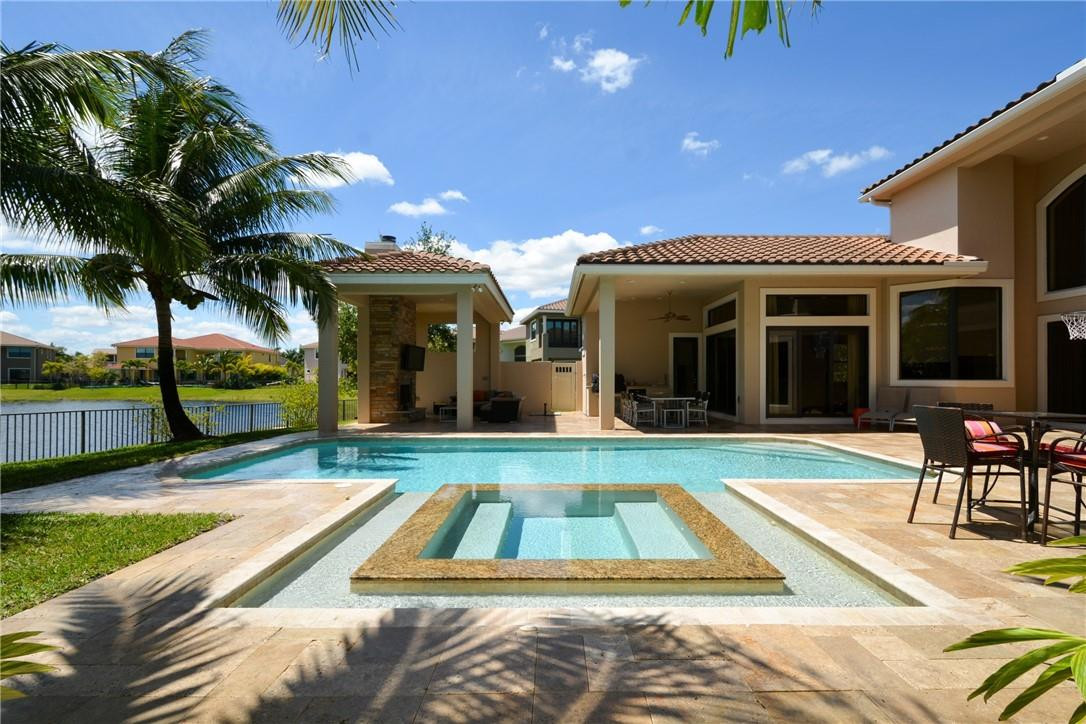 Parkland Golf & Country C - Residential