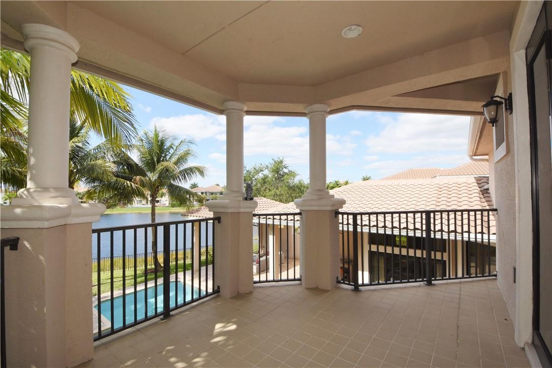 Parkland Golf & Country C - Residential