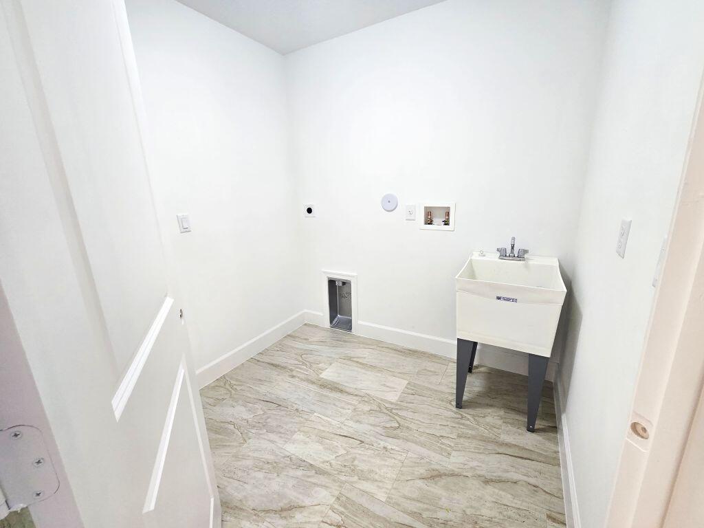 PORT ST LUCIE SECTION 21 - Residential