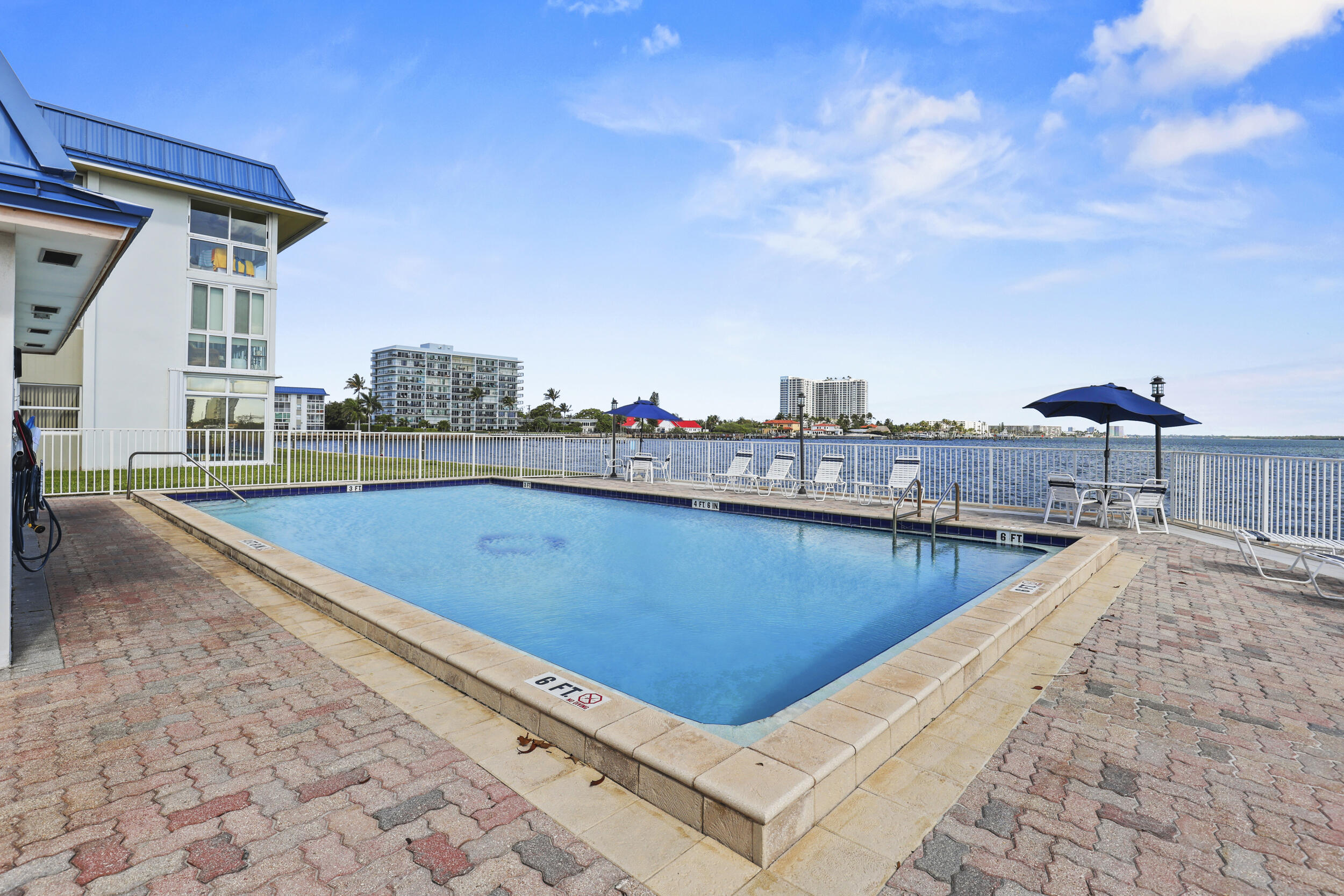 WILSHIRE NORTH CONDOS - Residential Lease