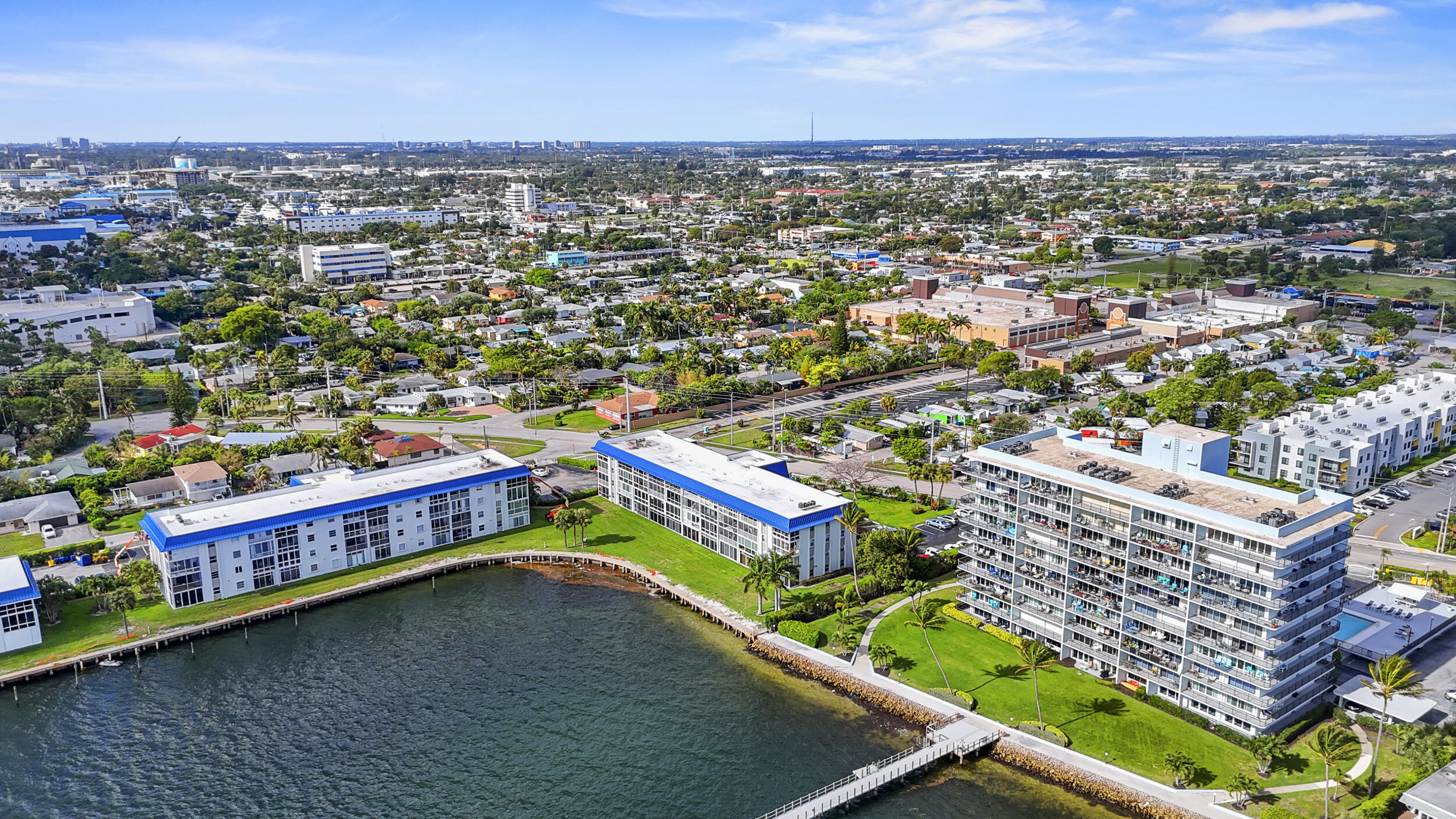 WILSHIRE NORTH CONDOS - Residential Lease