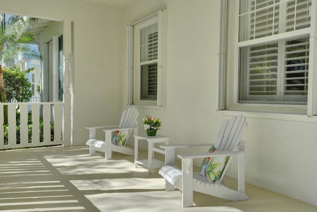 Photo of 2688 E Community Drive, Jupiter, FL 33458 (MLS # R11156138)