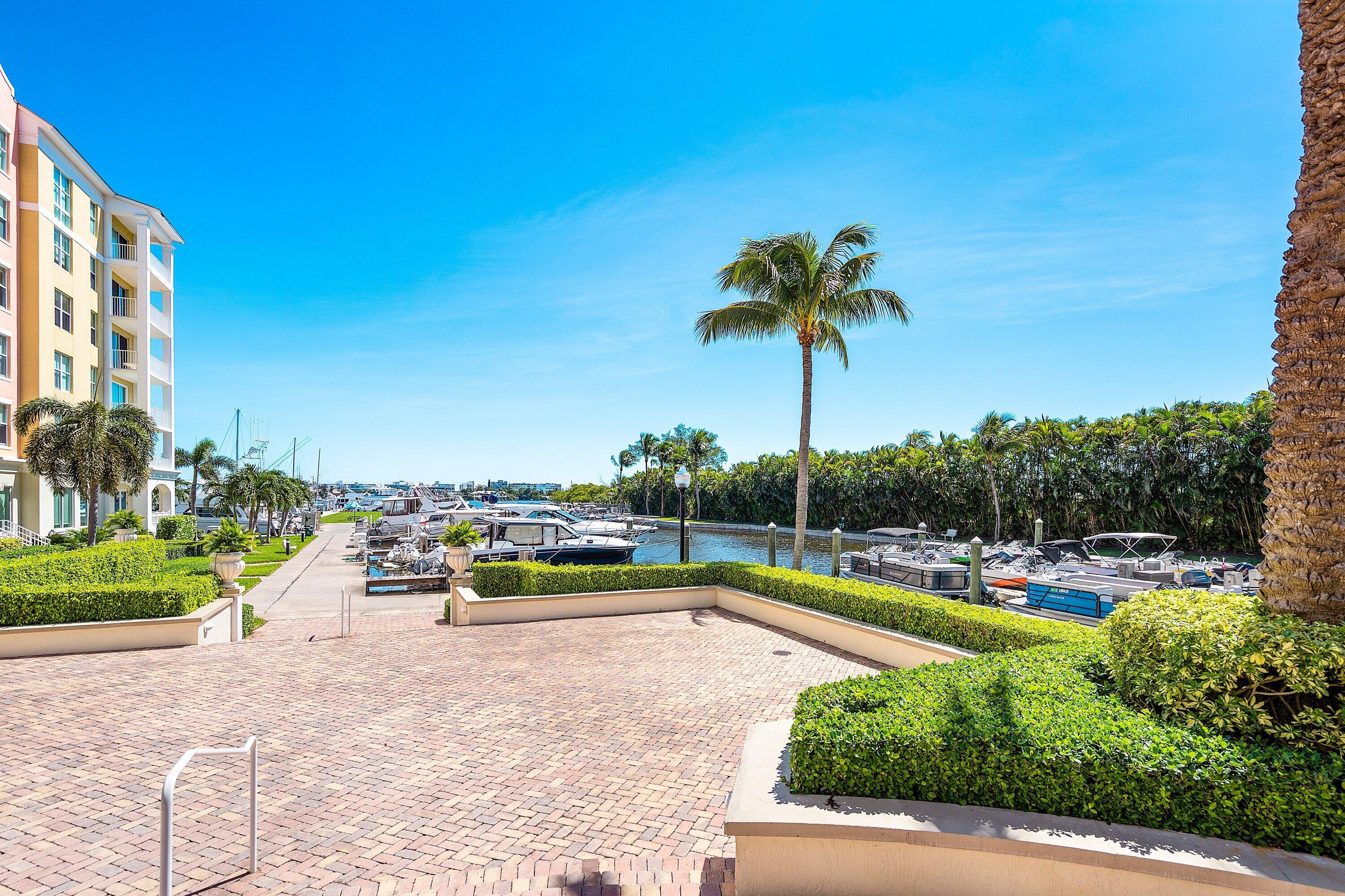 MOORINGS AT LANTANA CONDO 3 - Residential