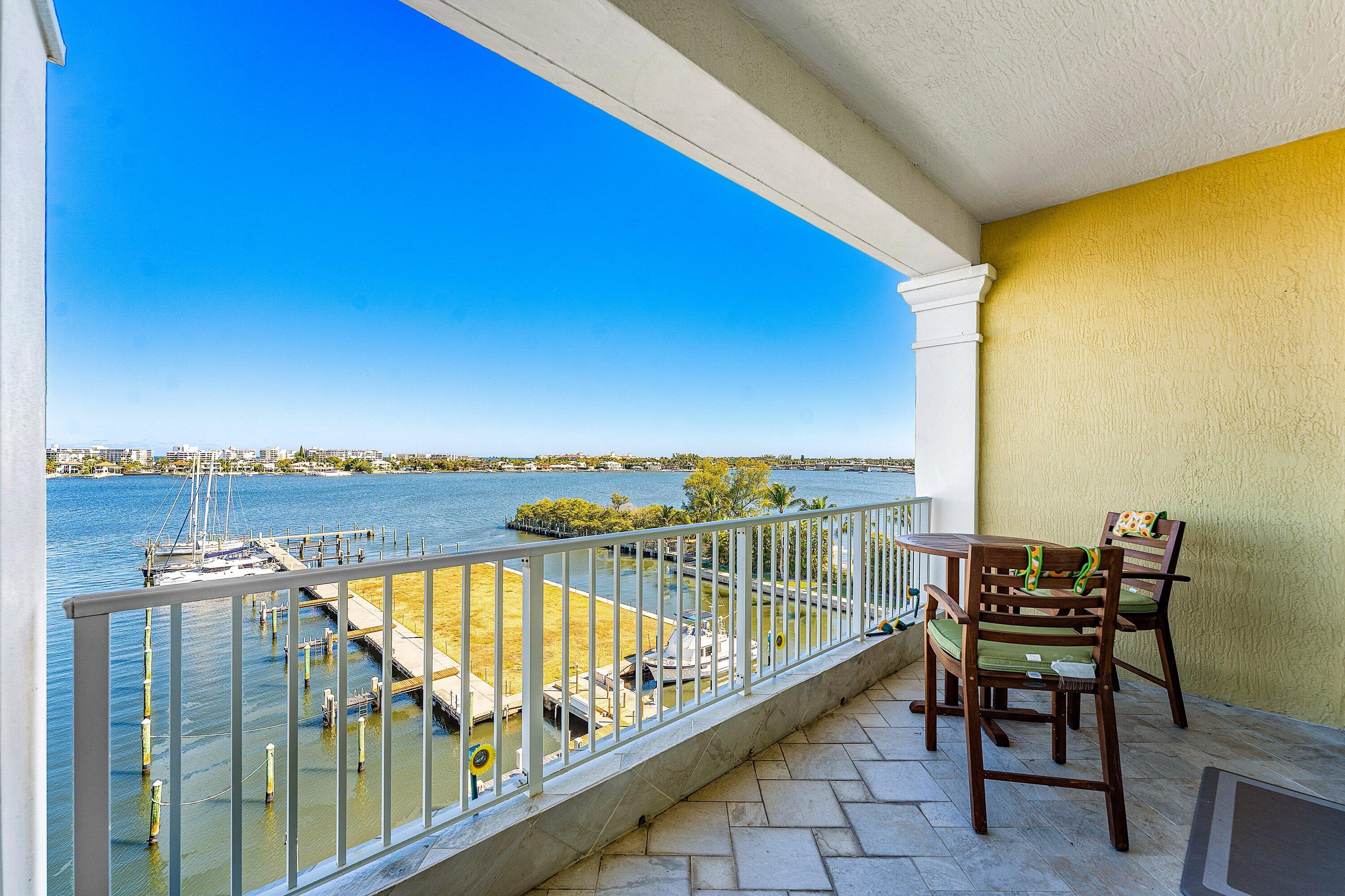 MOORINGS AT LANTANA CONDO 3 - Residential