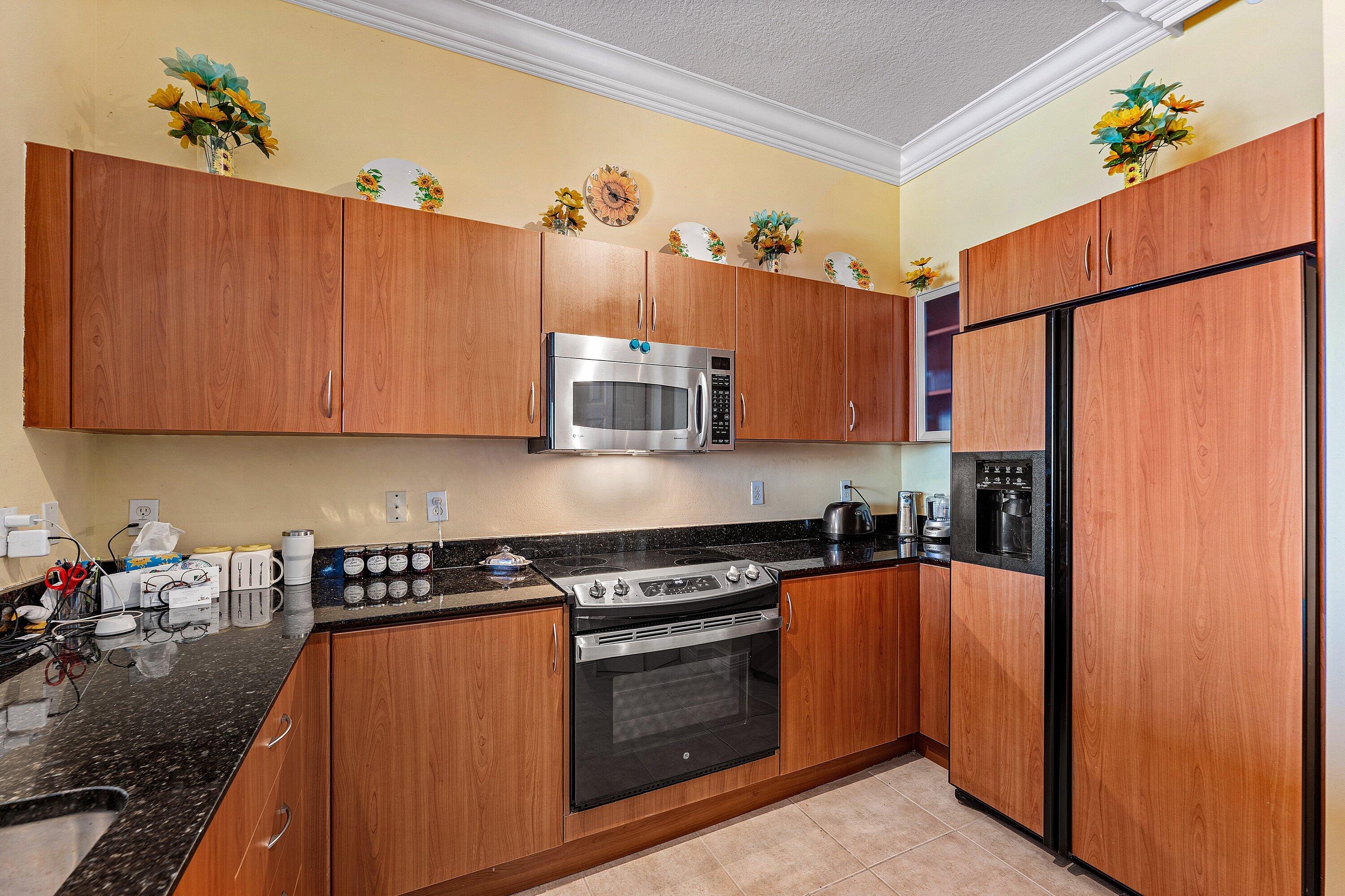 MOORINGS AT LANTANA CONDO 3 - Residential