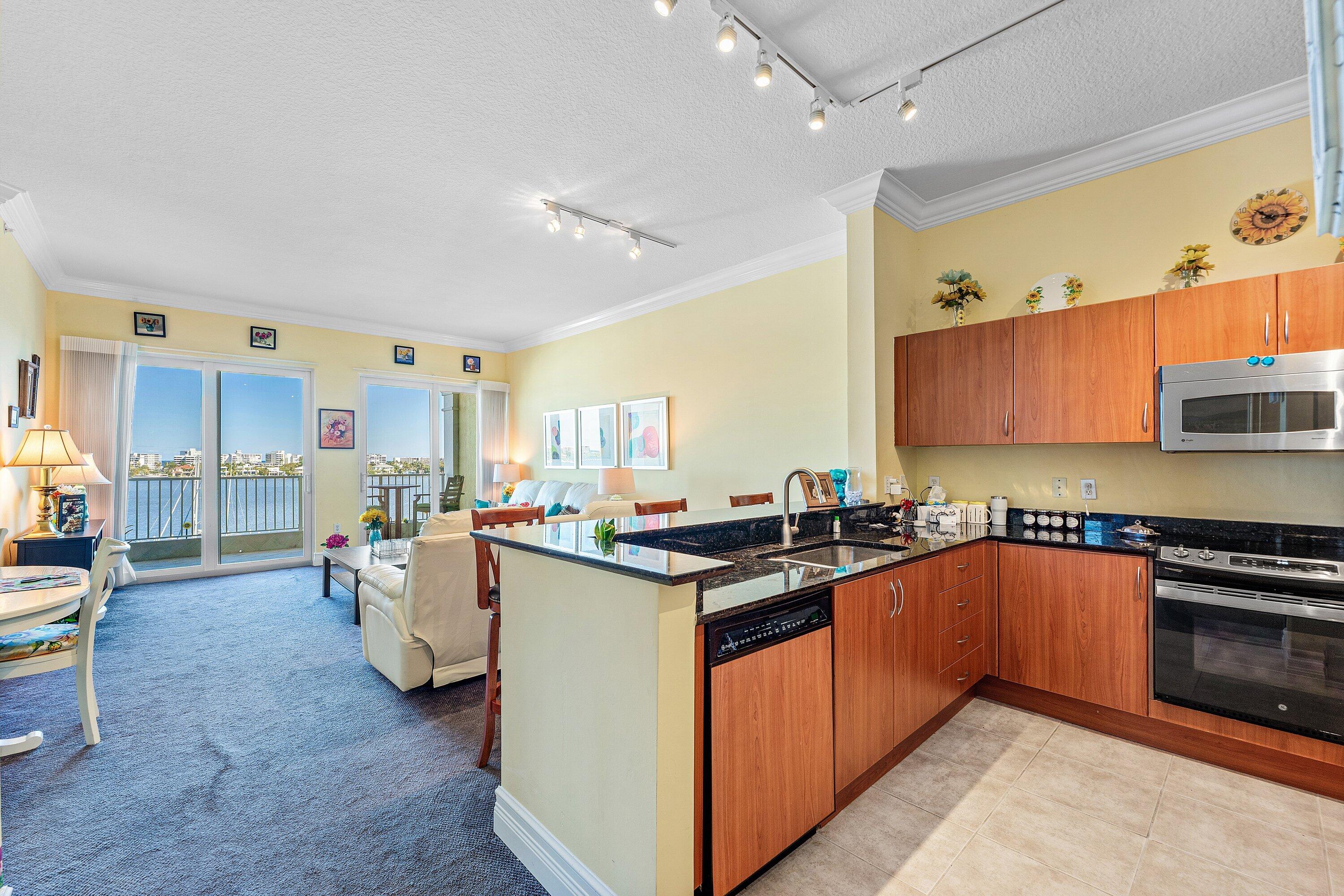 MOORINGS AT LANTANA CONDO 3 - Residential