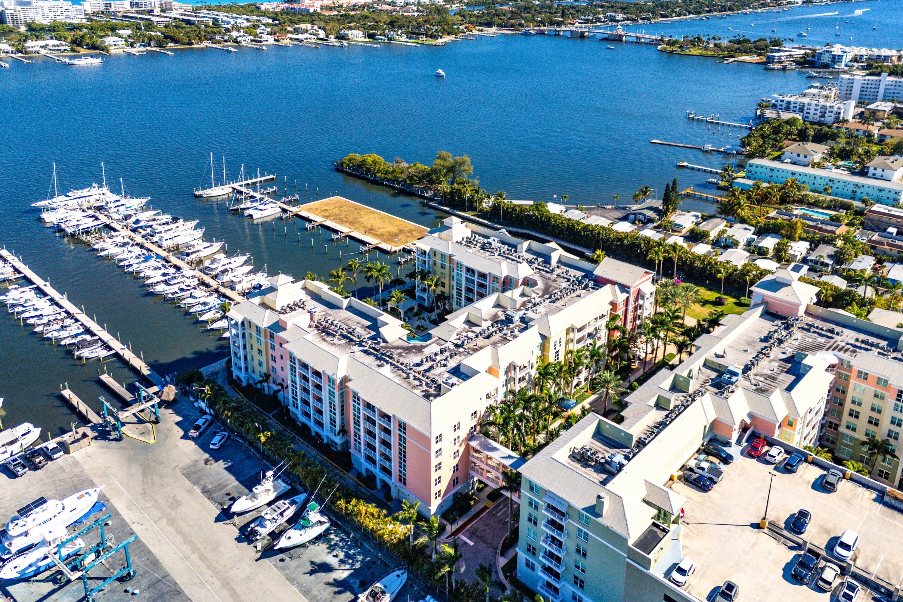 MOORINGS AT LANTANA CONDO 3 - Residential